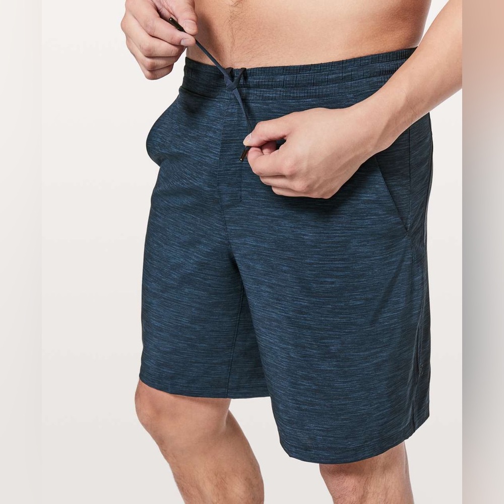 Lululemon Pace Breaker Short 9” Size Small